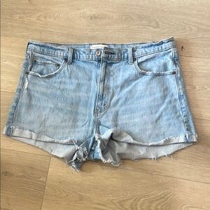 Abercrombie & Fitch The Mom  High Rise Shorts! 16